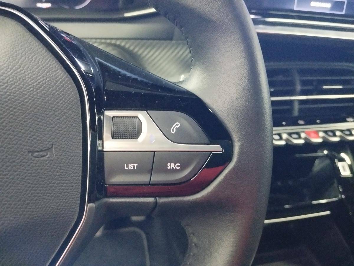 peugeot-2008-2024-gasolina-1199cc
