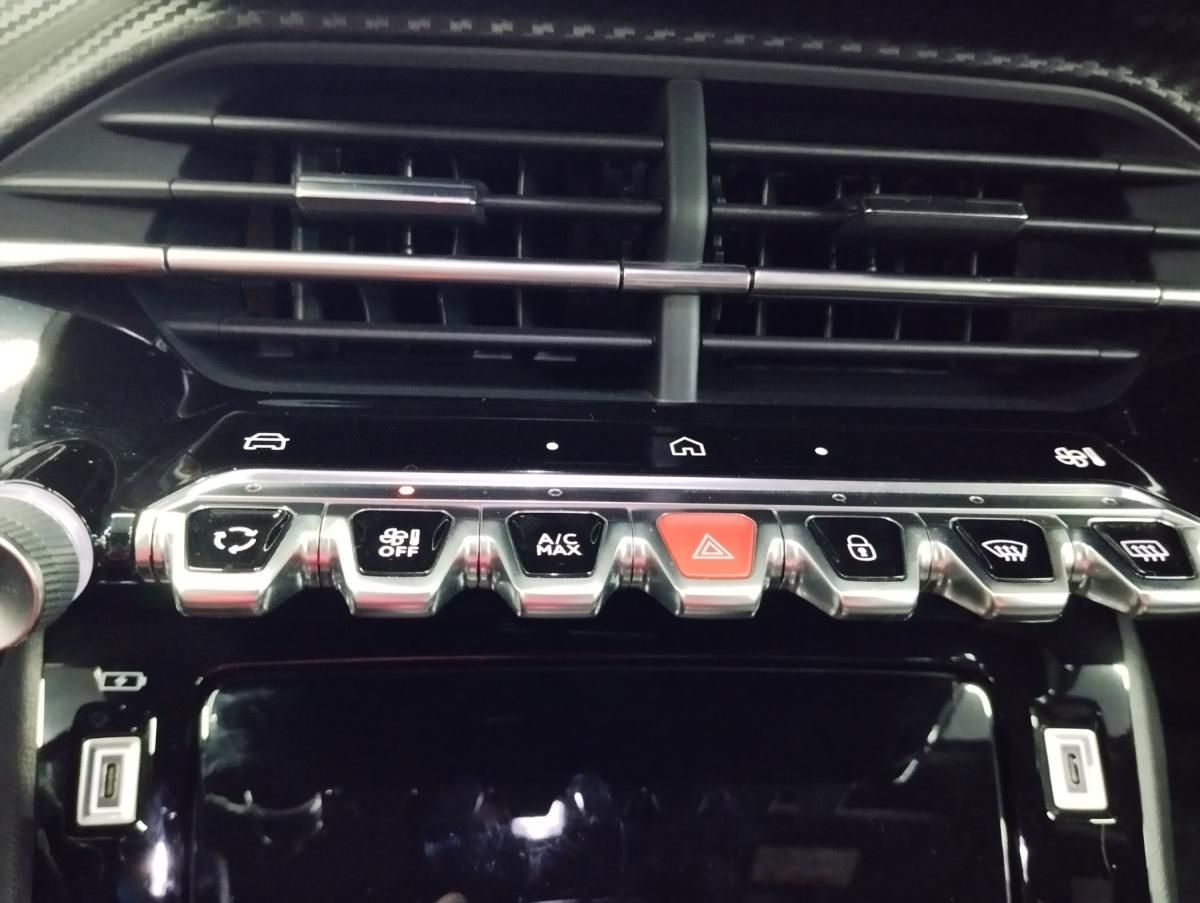 peugeot-2008-2024-gasolina-1199cc