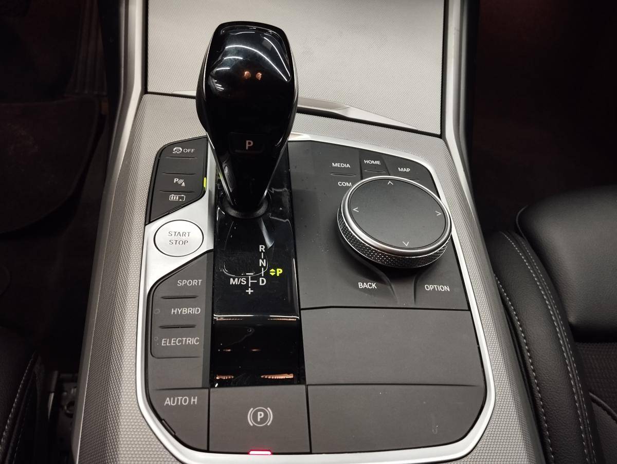 bmw-serie-3-2022-hibrido-a-gasolina-1998cc
