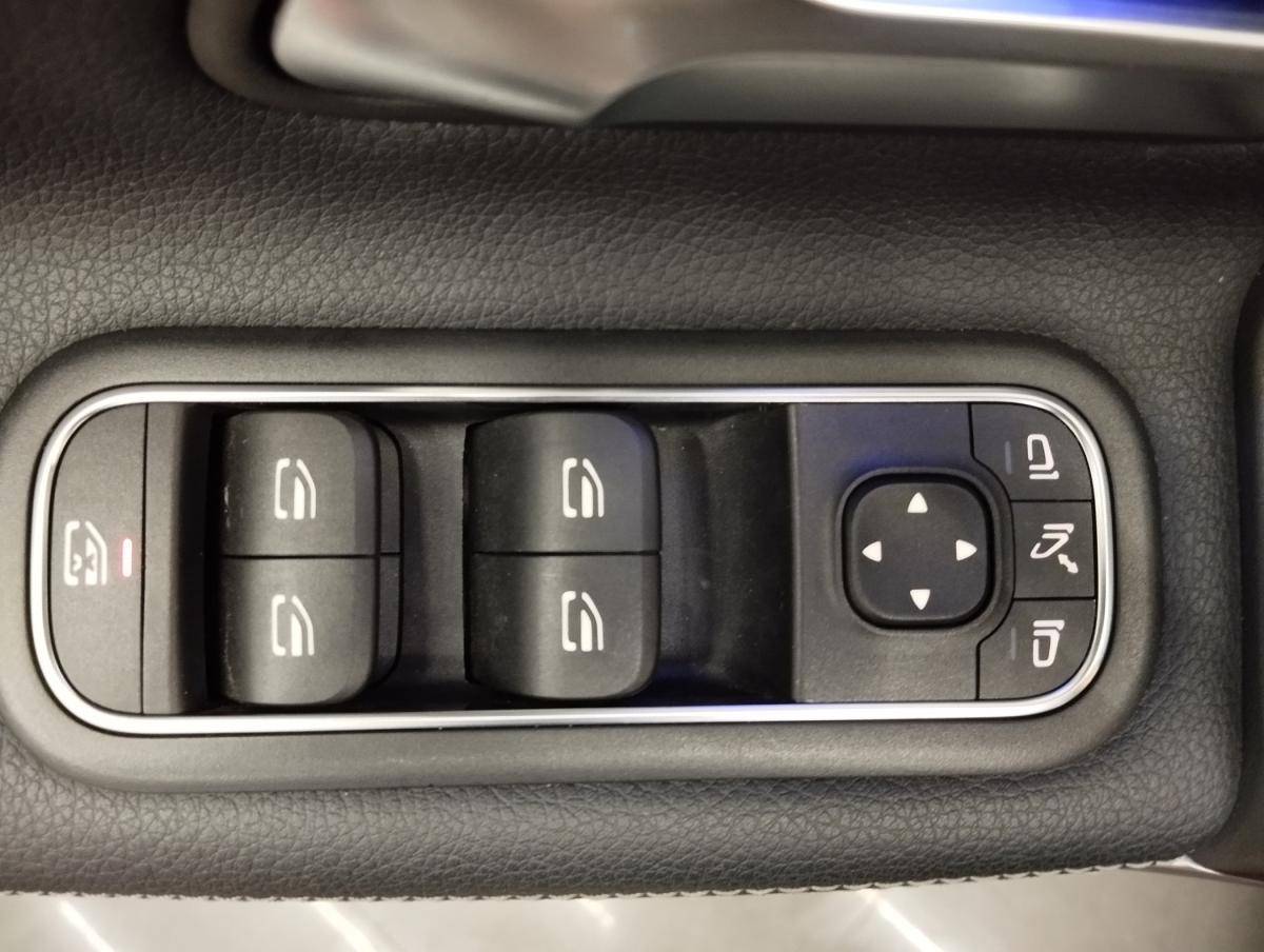 mercedes-benz-classe-a-2023-gasolina-1332cc