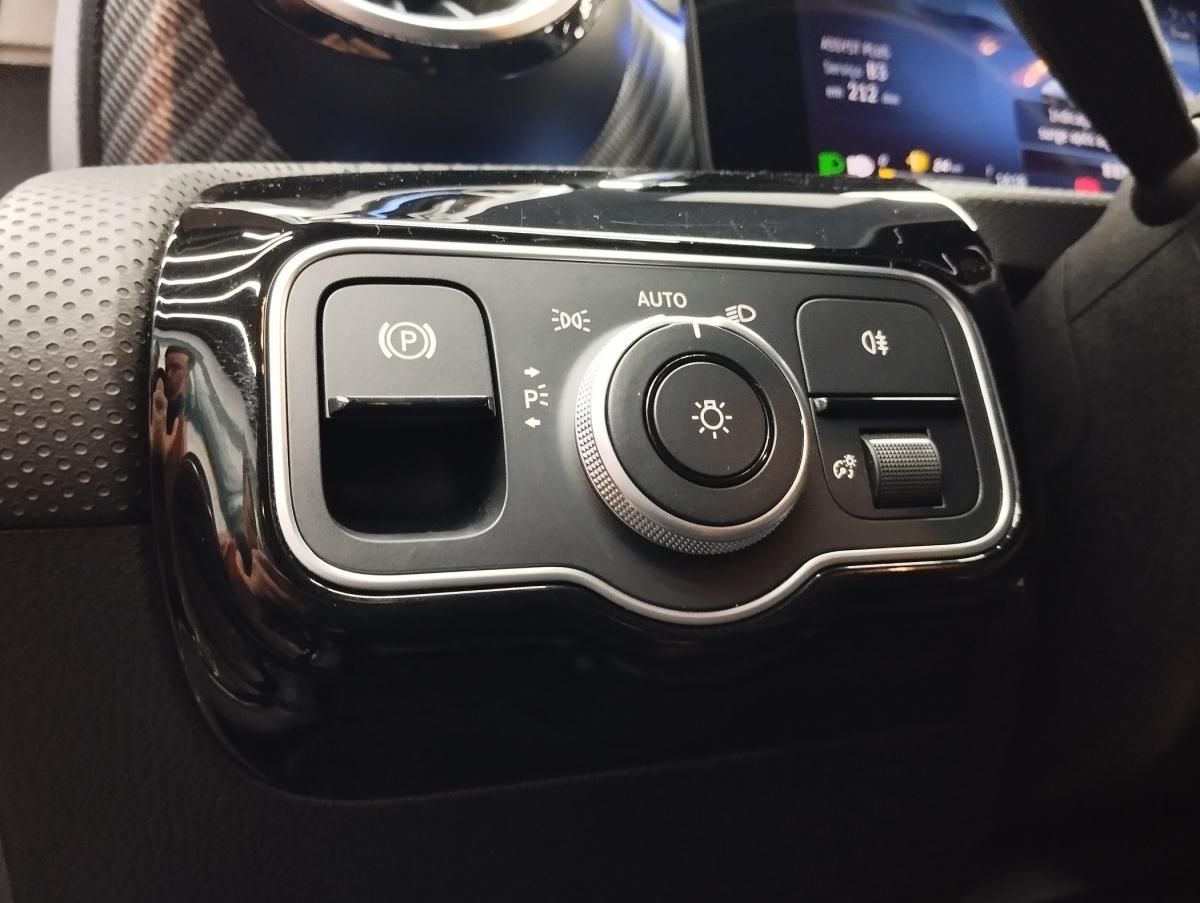 mercedes-benz-classe-a-2023-gasolina-1332cc