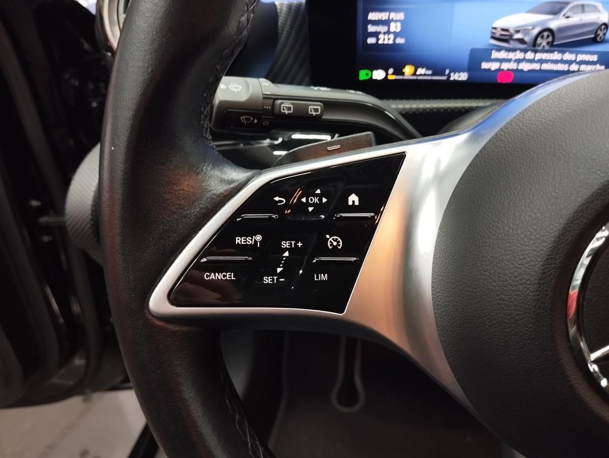 mercedes-benz-classe-a-2023-gasolina-1332cc