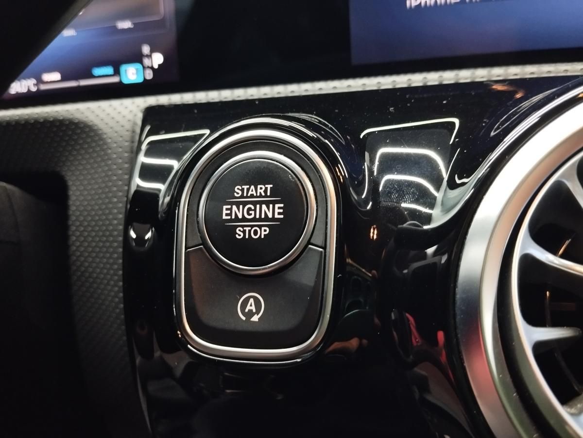 mercedes-benz-classe-a-2023-gasolina-1332cc