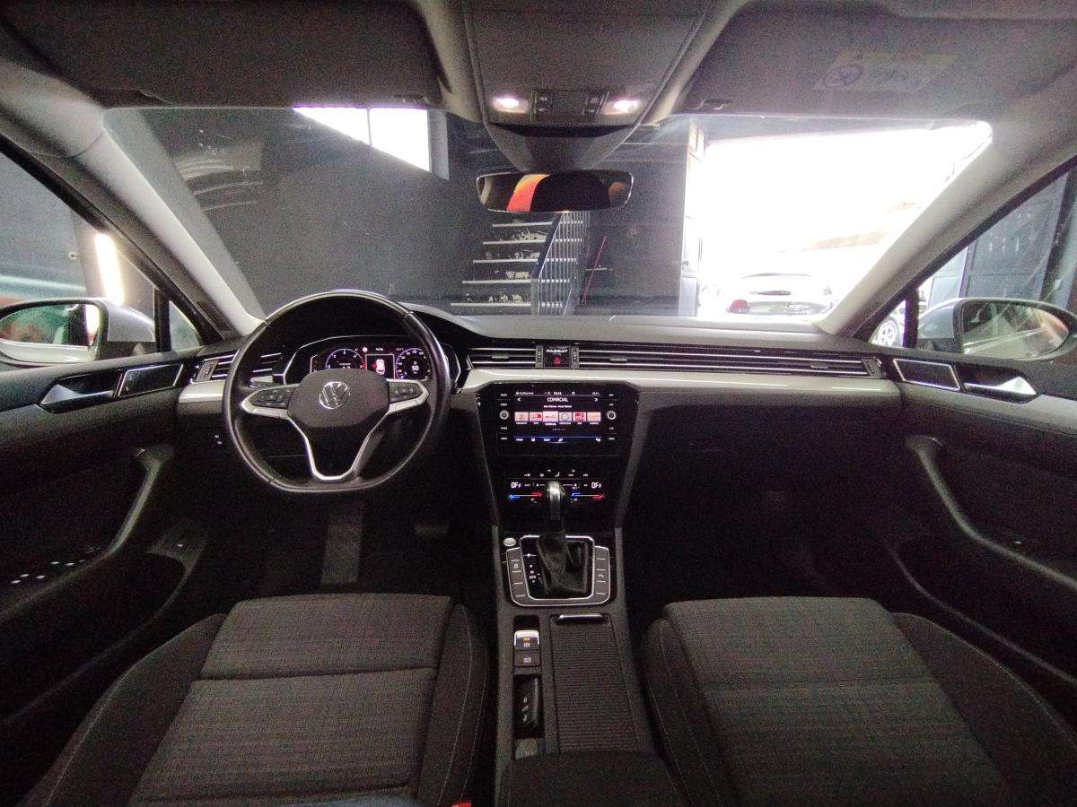 volkswagen-passat-variant-2022-diesel-1968cc