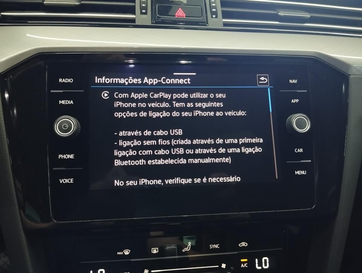 volkswagen-passat-variant-2022-diesel-1968cc