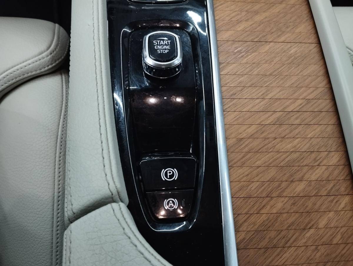volvo-xc90-2022-hibrido-a-gasolina-1969cc