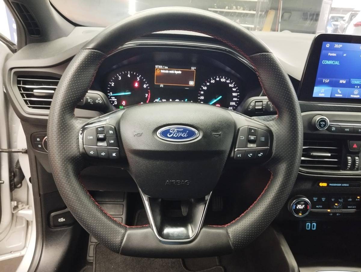 ford-focus-2022-gasolina-998cc