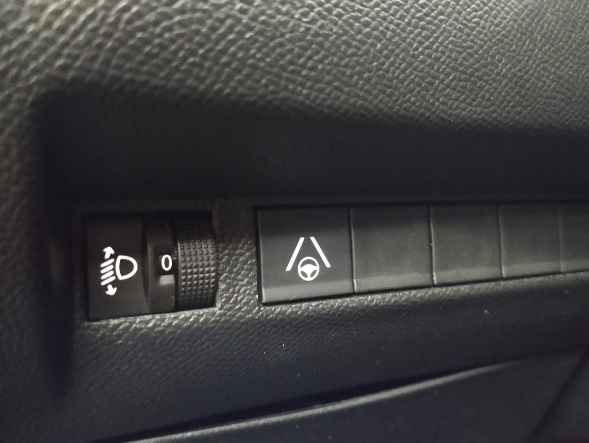 peugeot-2008-2025-gasolina-1199cc