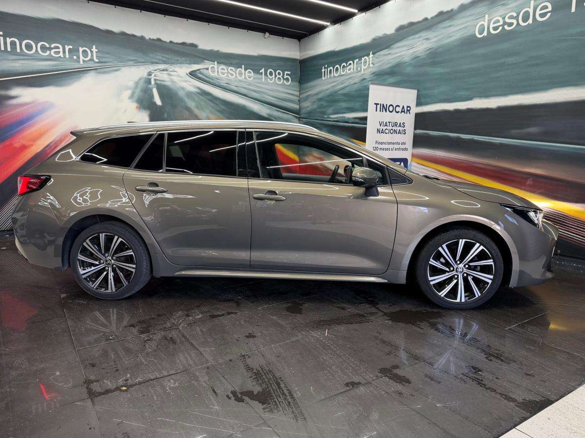 toyota-corolla-2022-hibrido-a-gasolina-1798cc