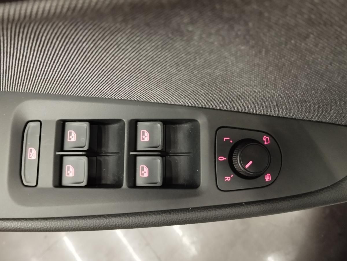 seat-leon-2019-gasolina-999cc