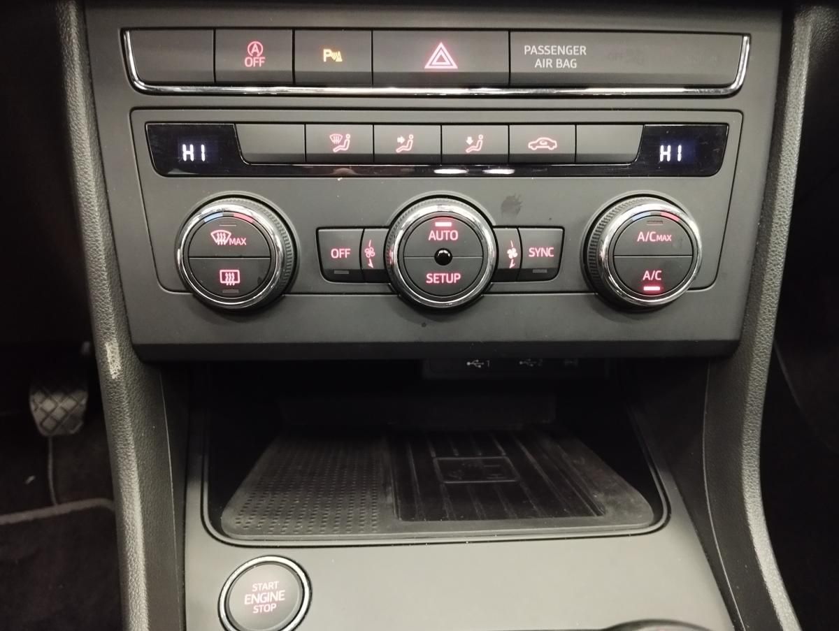 seat-leon-2019-gasolina-999cc