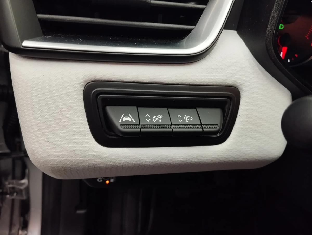 renault-clio-2023-gpl-999cc