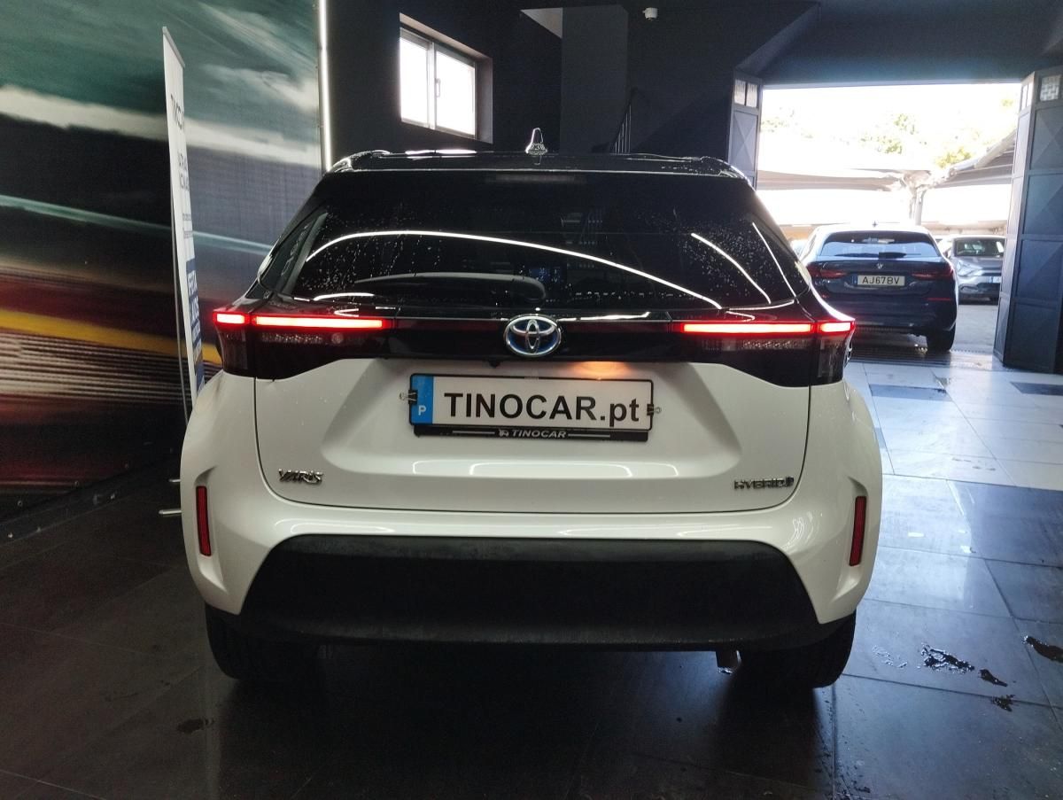 toyota-yaris-cross-2024-hibrido-a-gasolina-1490cc