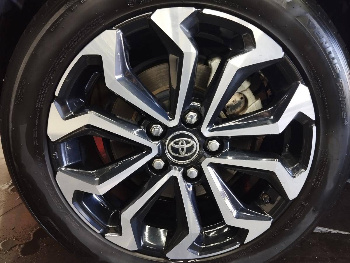 toyota-yaris-cross-2024-hibrido-a-gasolina-1490cc