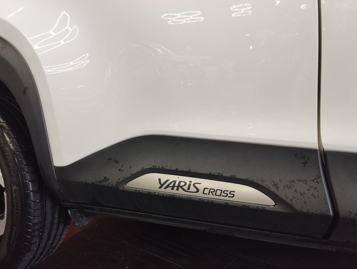 toyota-yaris-cross-2024-hibrido-a-gasolina-1490cc