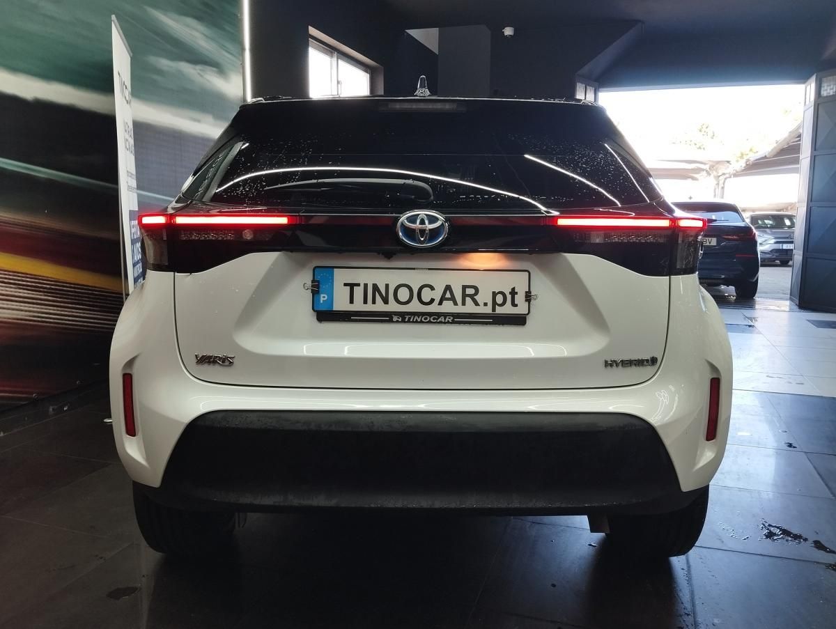 toyota-yaris-cross-2024-hibrido-a-gasolina-1490cc