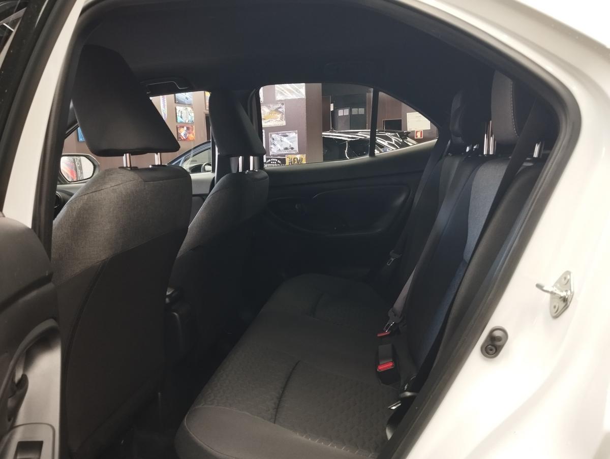 toyota-yaris-cross-2024-hibrido-a-gasolina-1490cc
