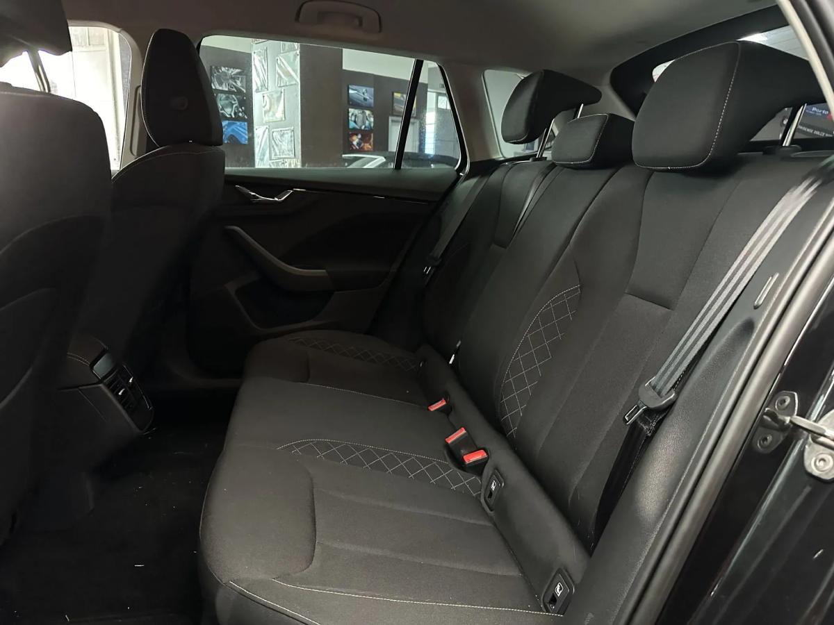 skoda-kamiq-2023-gasolina-999cc