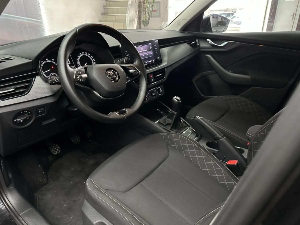 skoda-kamiq-2023-gasolina-999cc