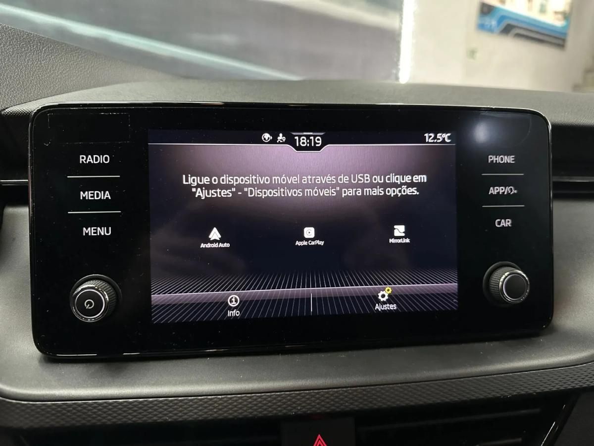 skoda-kamiq-2023-gasolina-999cc