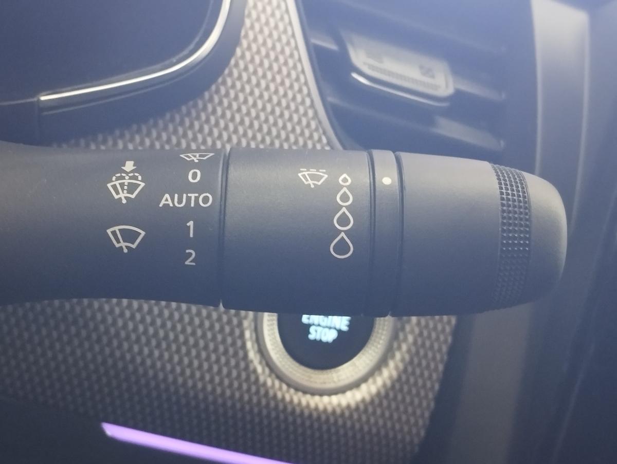 renault-arkana-2022-hibrido-a-gasolina-1598cc