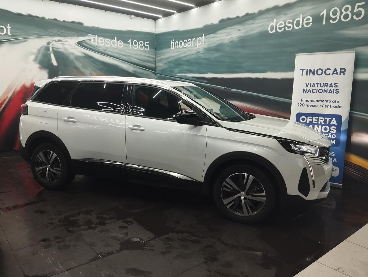 peugeot-5008-2024-gasolina-1199cc