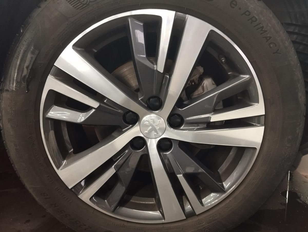 peugeot-5008-2024-gasolina-1199cc