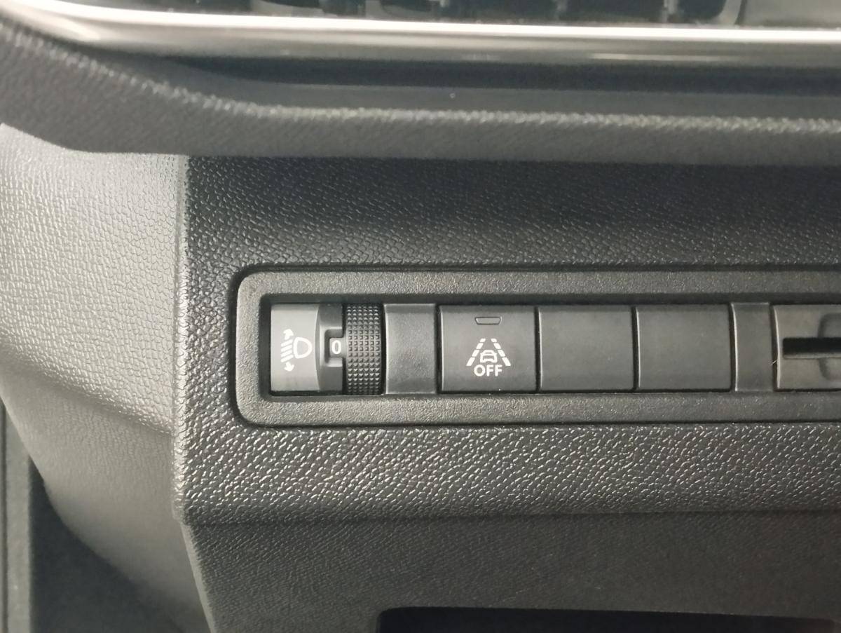 peugeot-5008-2024-gasolina-1199cc