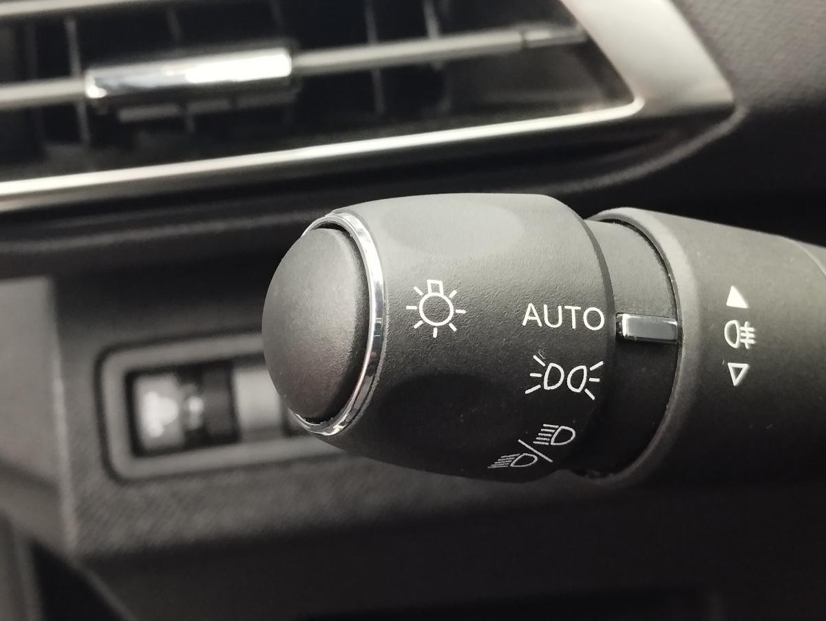 peugeot-5008-2024-gasolina-1199cc