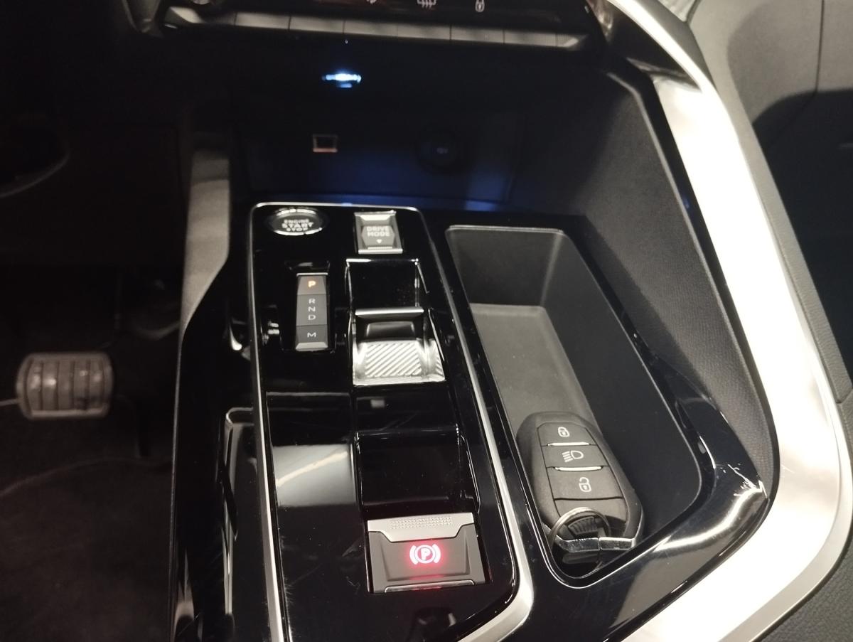 peugeot-5008-2024-gasolina-1199cc