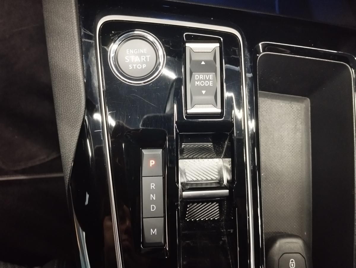 peugeot-5008-2024-gasolina-1199cc
