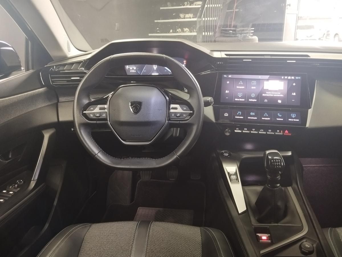 peugeot-308-sw-2023-gasolina-1199cc