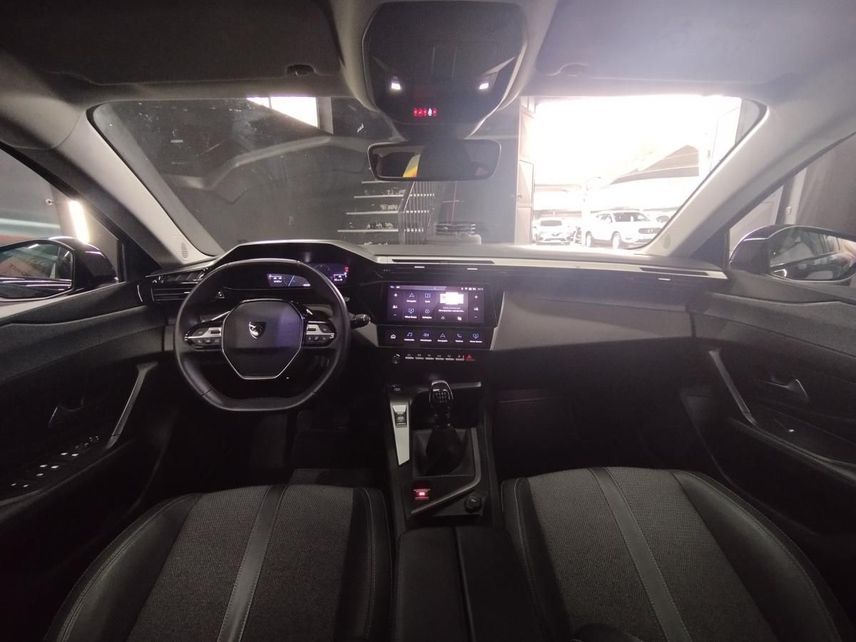 peugeot-308-sw-2023-gasolina-1199cc