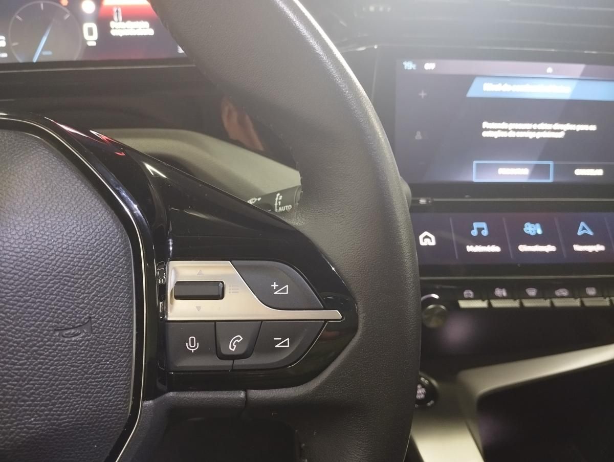peugeot-308-sw-2023-gasolina-1199cc