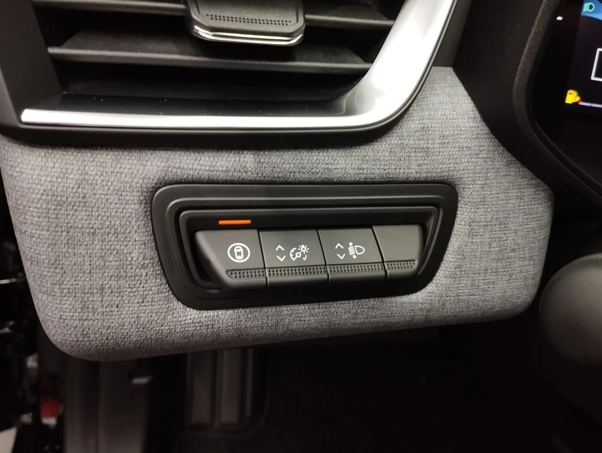 mitsubishi-colt-2025-gasolina-999cc
