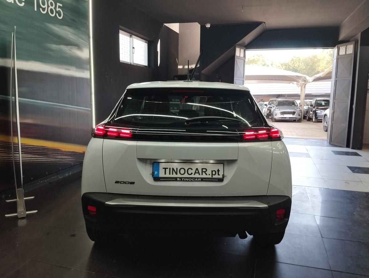 peugeot-2008-2024-gasolina-1199cc