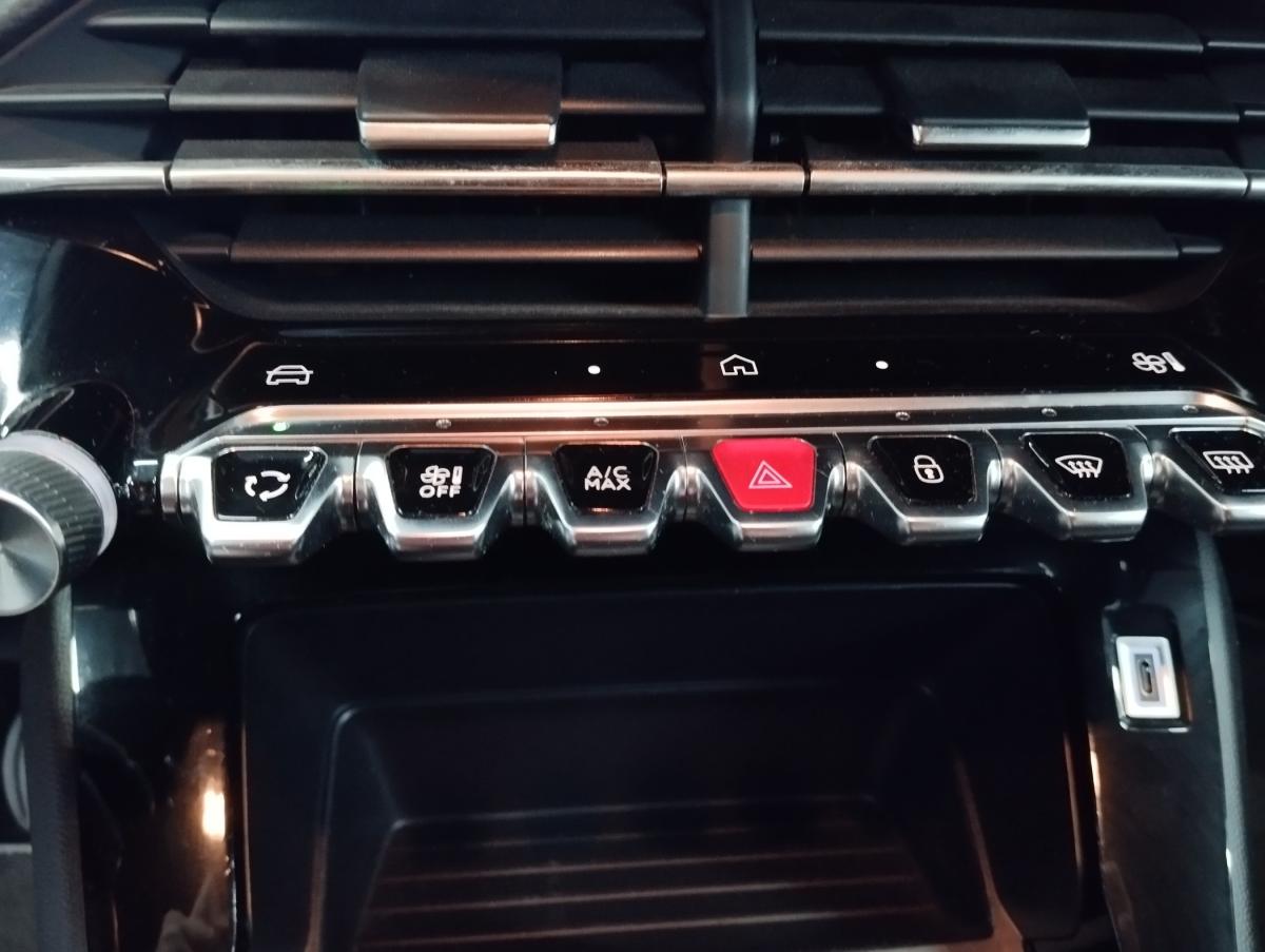 peugeot-2008-2024-gasolina-1199cc