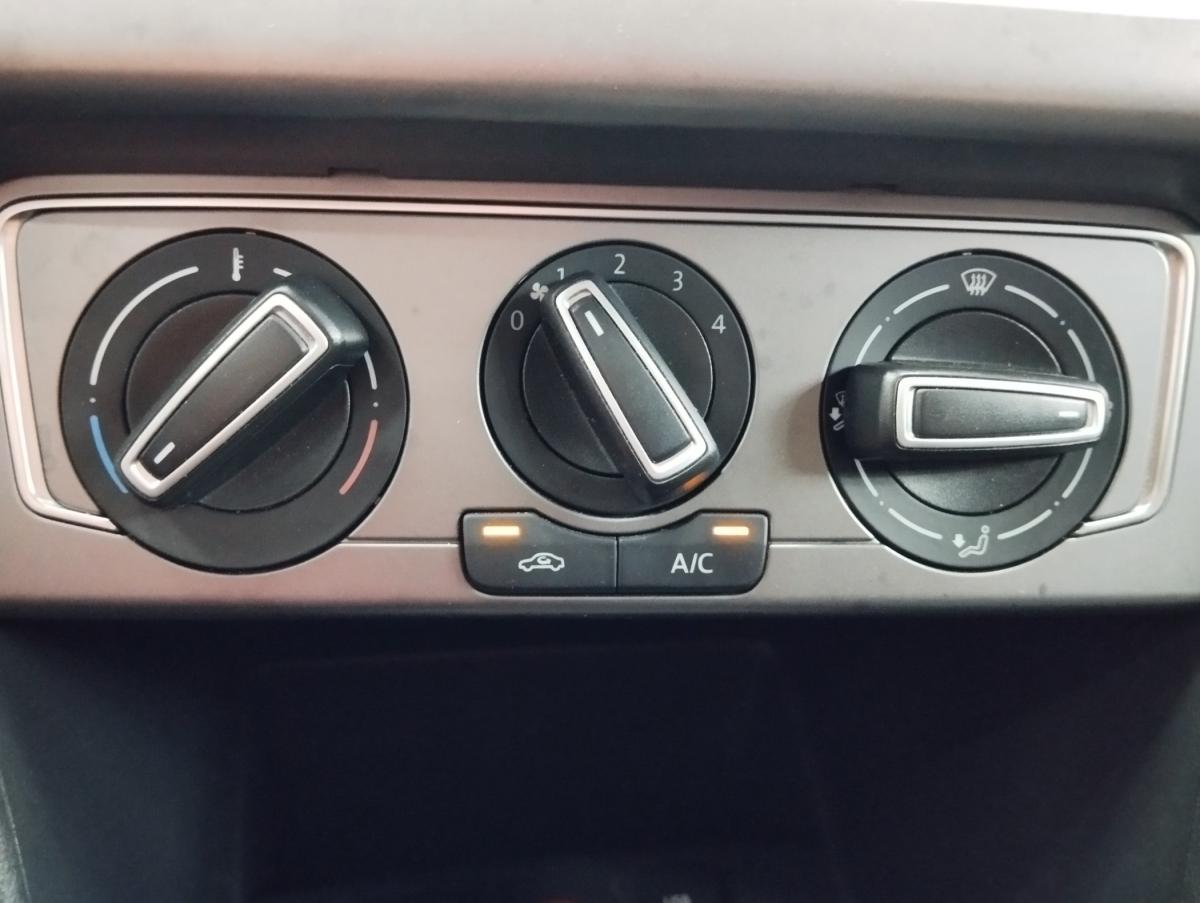 volkswagen-polo-2015-gasolina-999cc