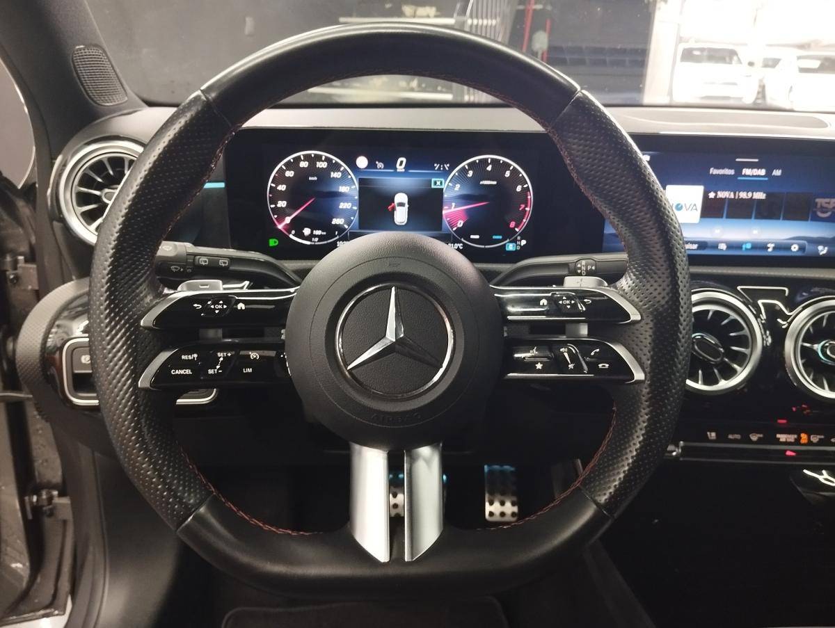 mercedes-benz-classe-a-2023-gasolina-1332cc