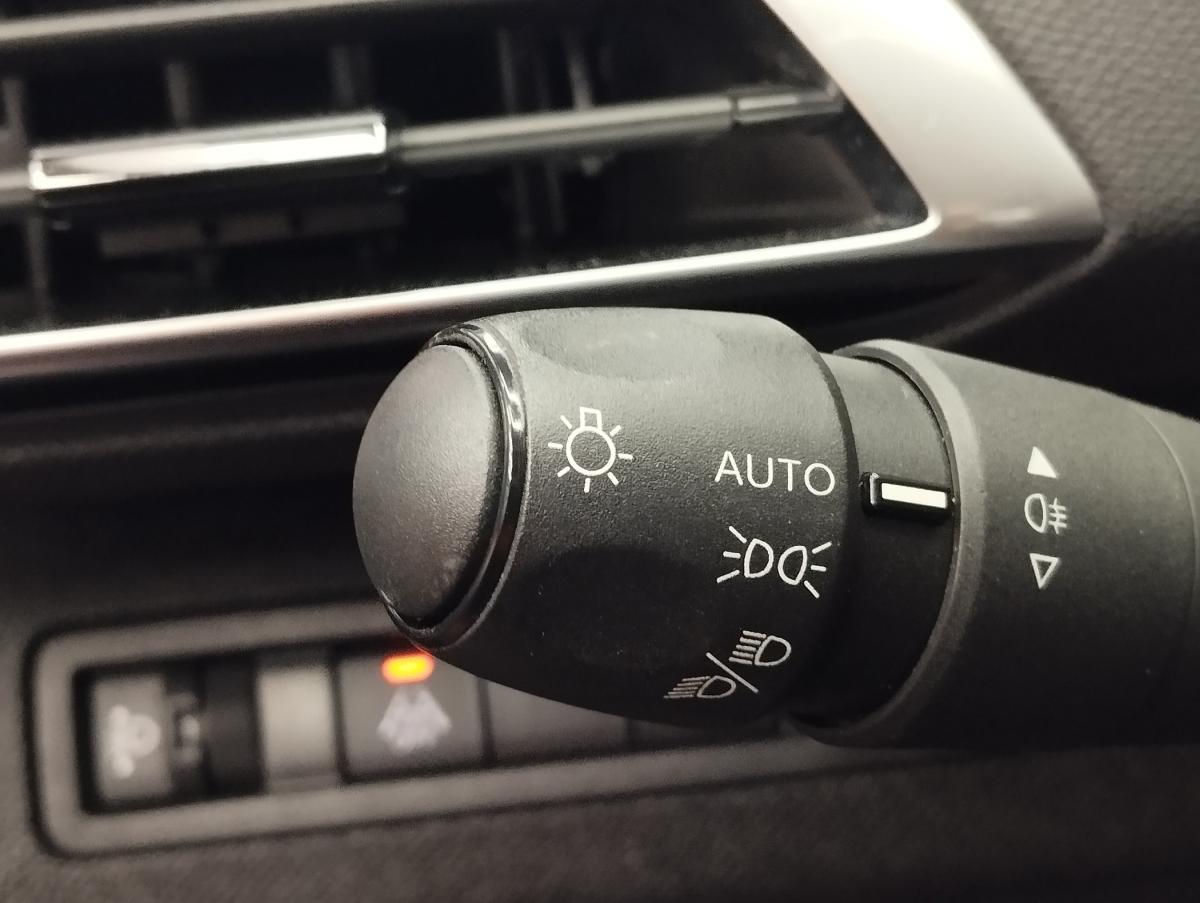 peugeot-3008-2022-diesel-1499cc