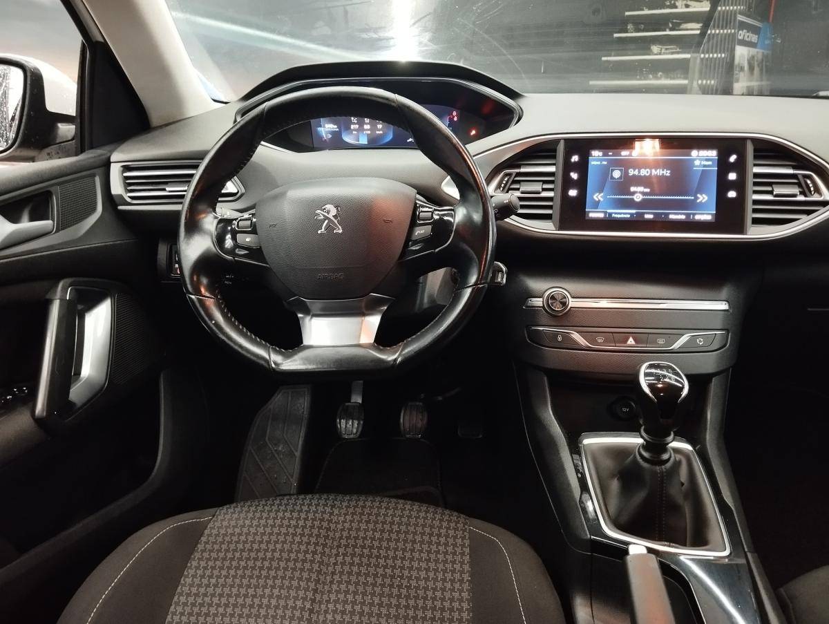 peugeot-308-sw-2021-diesel-1499cc