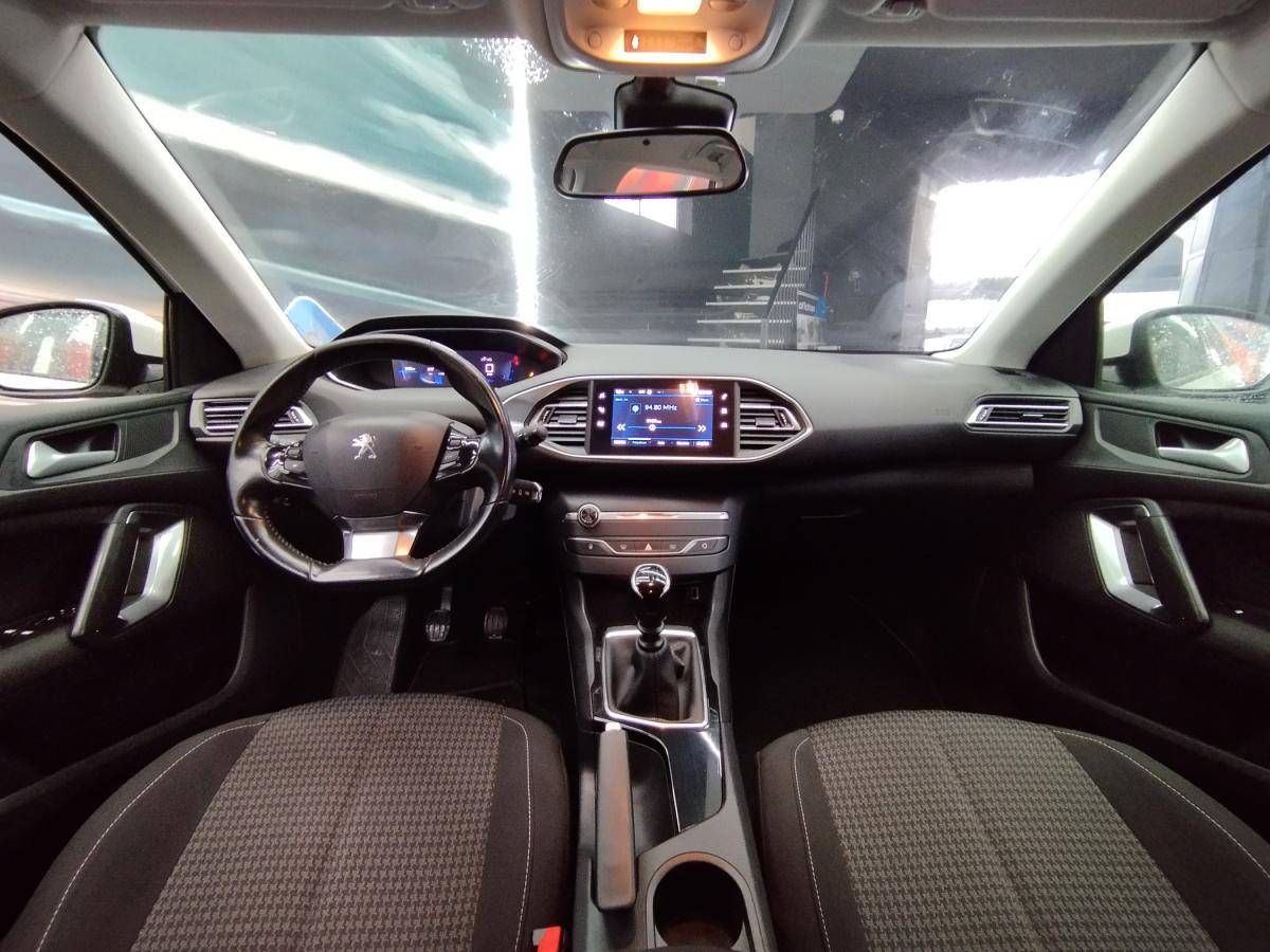 peugeot-308-sw-2021-diesel-1499cc