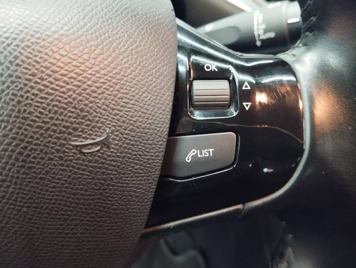 peugeot-308-sw-2021-diesel-1499cc