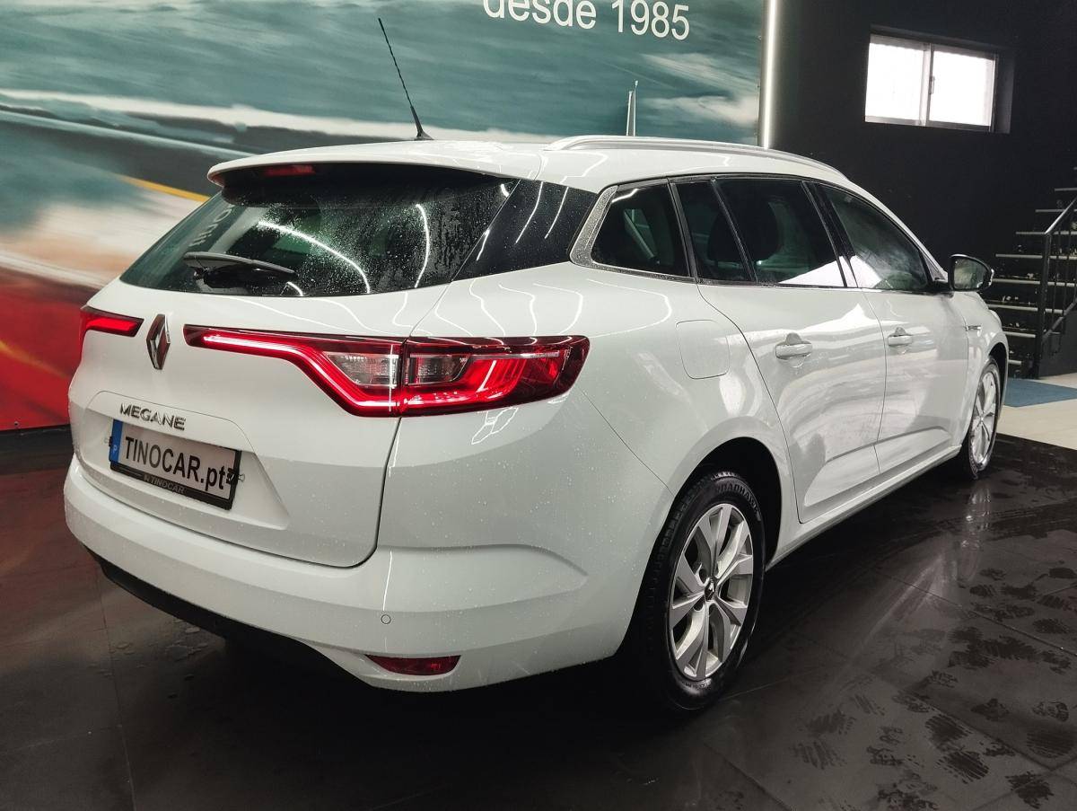 renault-megane-sport-tourer-2019-diesel-1461cc