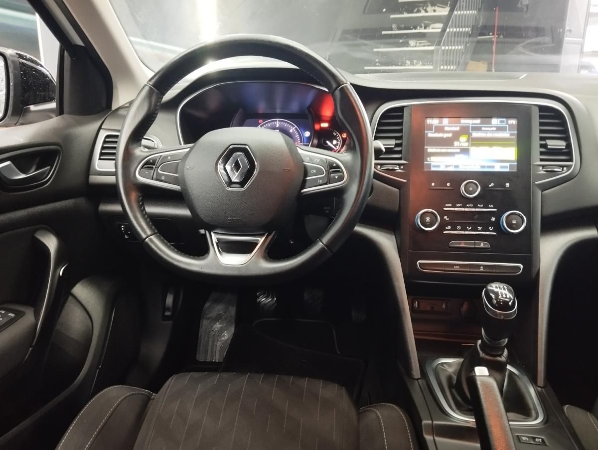 renault-megane-sport-tourer-2019-diesel-1461cc