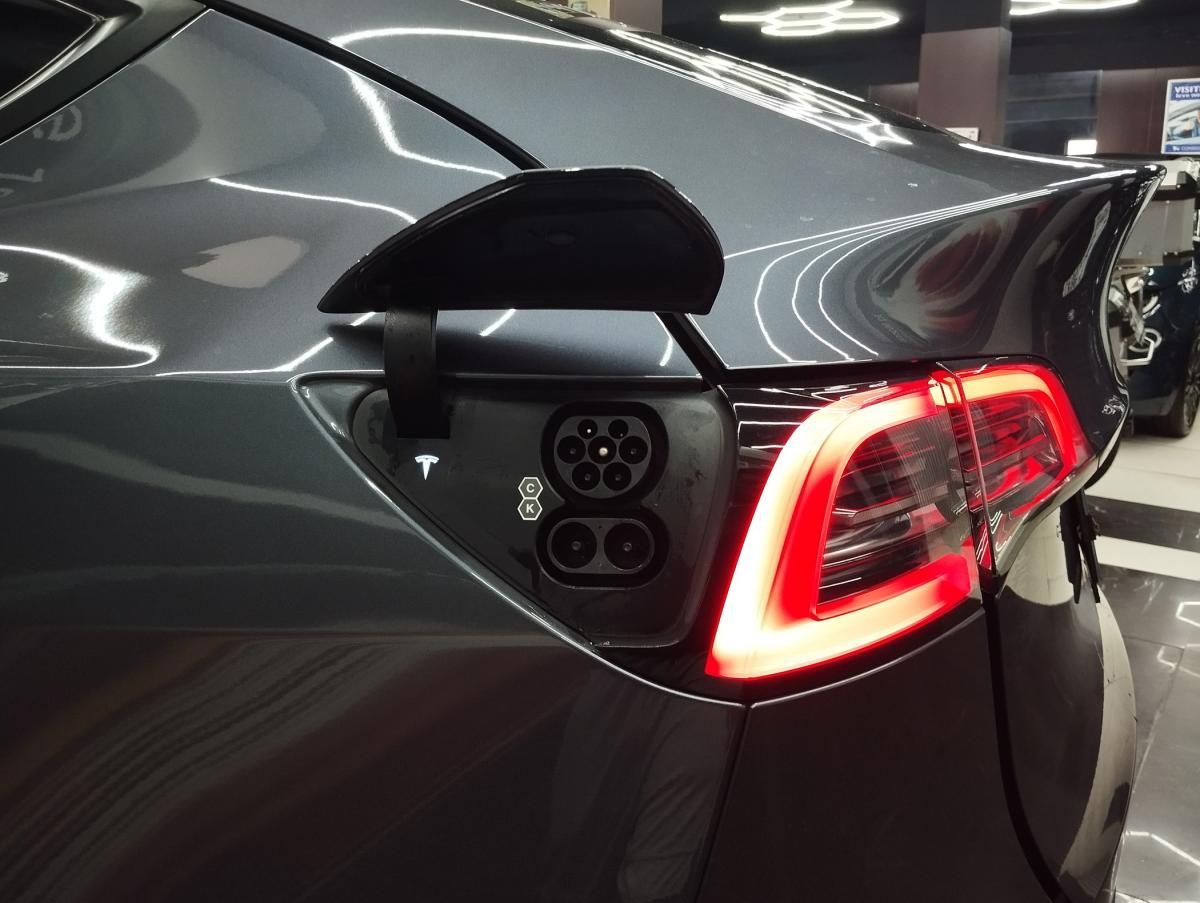 tesla-model-y-2023-eletrico-0cc