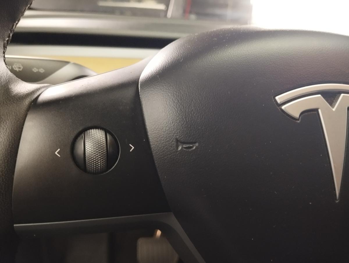 tesla-model-y-2023-eletrico-0cc