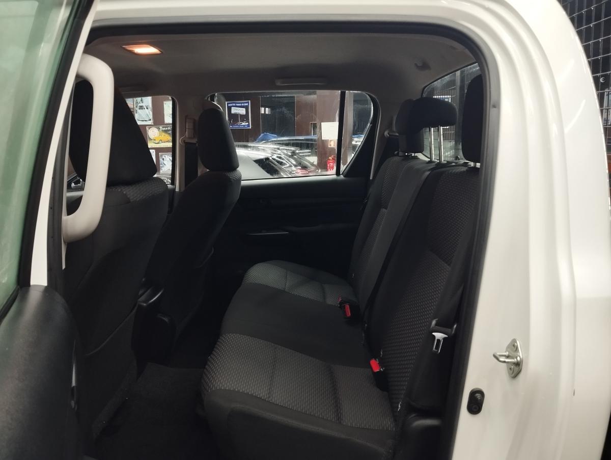 toyota-hilux-2021-diesel-2393cc