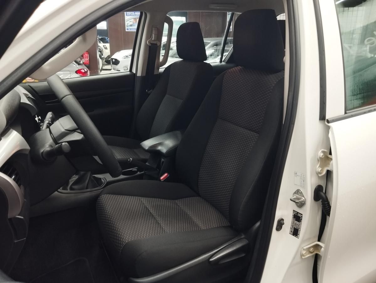 toyota-hilux-2021-diesel-2393cc