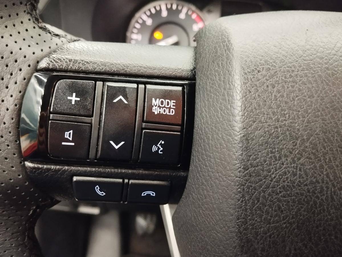 toyota-hilux-2021-diesel-2393cc